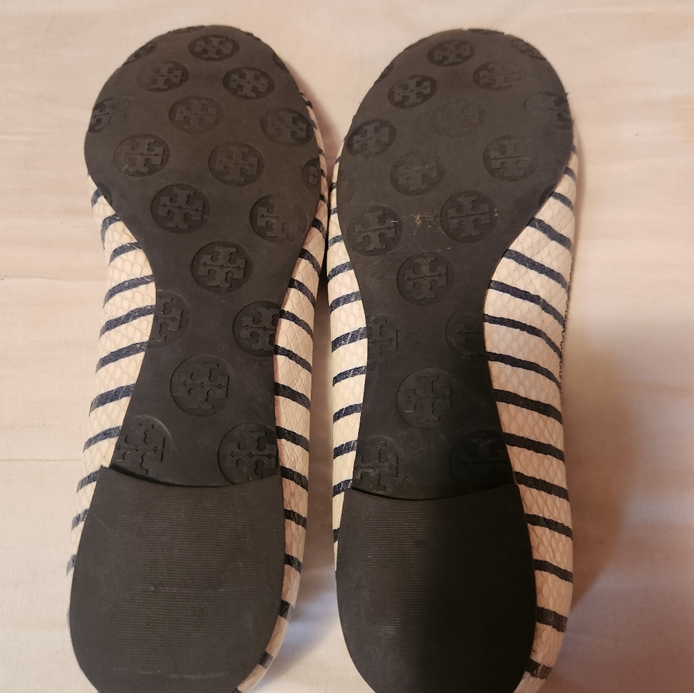 Tb navy stripe flats, 8 - Picture 3 of 4